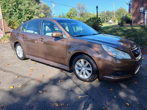 Brown 2011 Subaru Legacy 2.5 i Premium