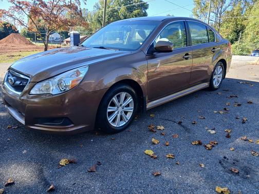 Brown 2011 Subaru Legacy 2.5 i Premium