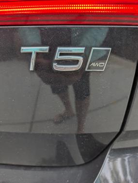 2019 Volvo XC60 T5 Momentum