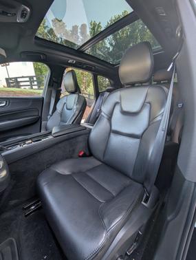 2019 Volvo XC60 T5 Momentum
