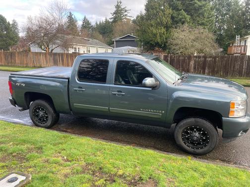 2008 Chevrolet Silverado 1500 LTZ Crew Cab