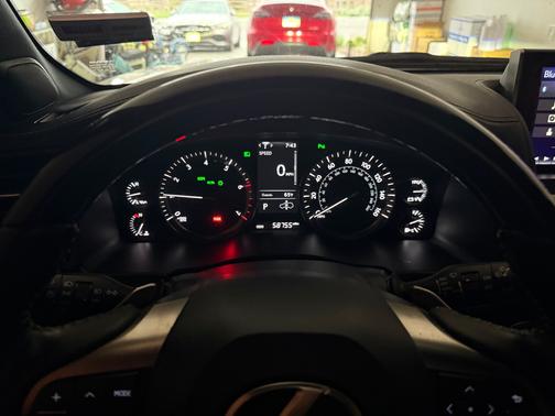 White 2021 Lexus LX 570 Three-Row