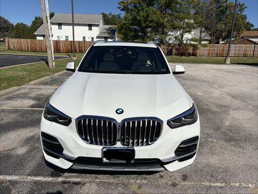 White 2022 BMW X5 xDrive40i