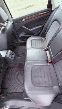 Black 2013 Volkswagen Passat 2.0 TDI SEL Premium