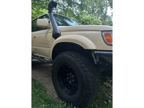 2000 Toyota 4Runner SR5 4WD