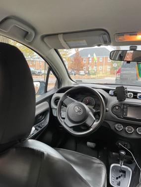 2015 Toyota Yaris LE