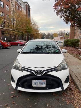 2015 Toyota Yaris LE