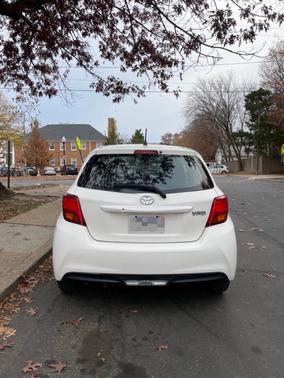 2015 Toyota Yaris LE