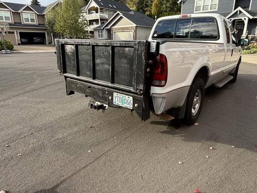 White 2001 Ford F-250 XLT SuperCab Super Duty
