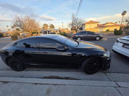 2018 Tesla Model S 75D