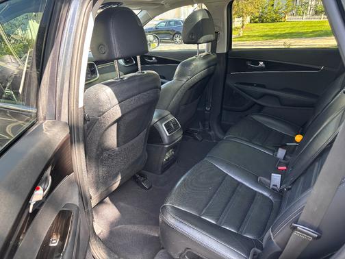 Gray 2019 Kia Sorento EX Sport