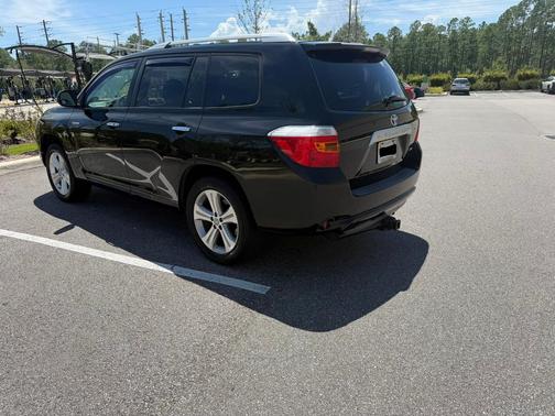 Black 2010 Toyota Highlander Limited