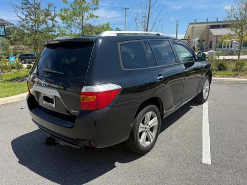 Black 2010 Toyota Highlander Limited