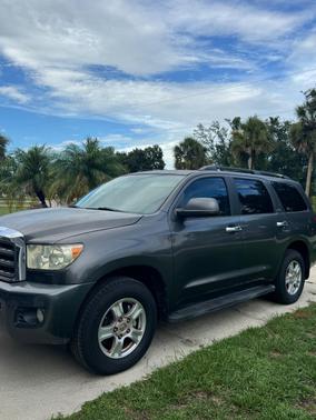 Gray 2013 Toyota Sequoia SR5