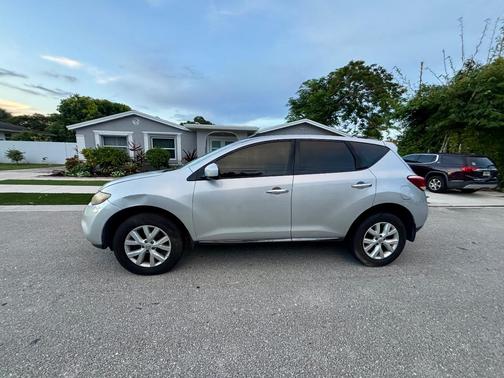 Silver 2014 Nissan Murano S