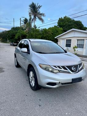 Silver 2014 Nissan Murano S