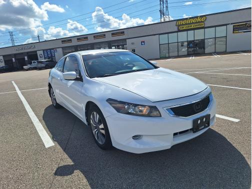 White 2010 Honda Accord LX-S
