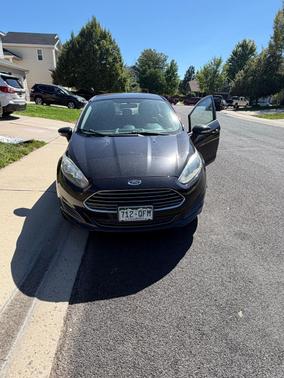 Black 2014 Ford Fiesta SE