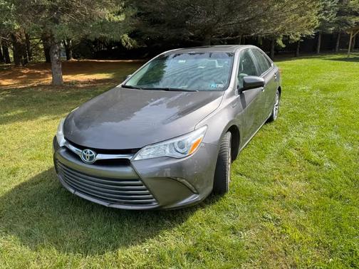 2017 Toyota Camry Hybrid XLE