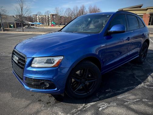 Blue 2016 Audi SQ5 3.0T Premium Plus