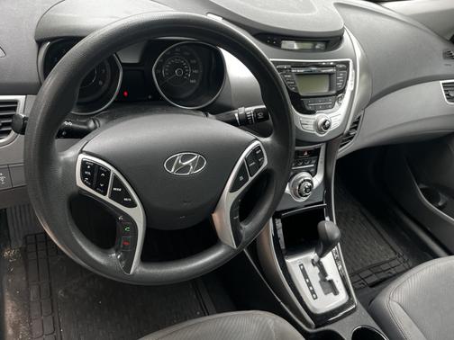 Silver 2012 Hyundai ELANTRA GLS