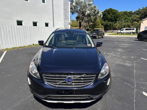 2017 Volvo XC60 T5 Inscription