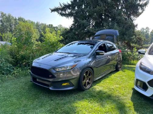 2017 Ford Focus ST Base