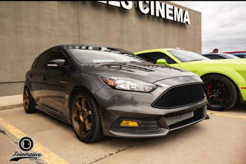 2017 Ford Focus ST Base