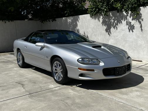 Silver 2002 Chevrolet Camaro Z28