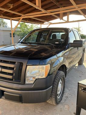 2010 Ford F-150 XL SuperCrew