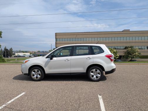 2015 Subaru Forester 2.5i