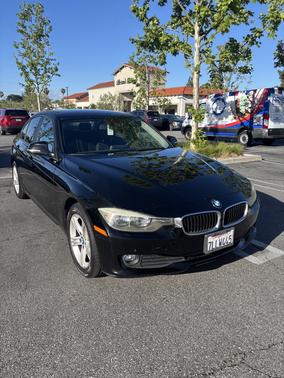Black 2015 BMW 320 i
