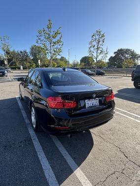 Black 2015 BMW 320 i