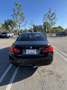 Black 2015 BMW 320 i