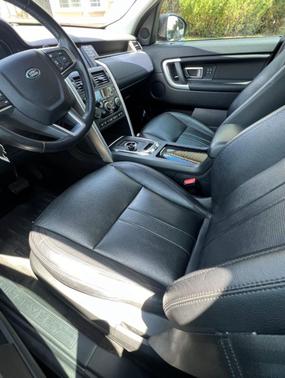 Black 2018 Land Rover Discovery Sport HSE