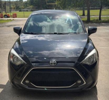 2020 Toyota Yaris LE