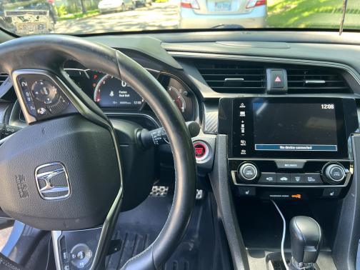 Photo 5 of 7 of 2017 Honda Civic Sport Touring