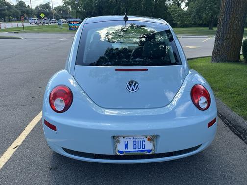 2010 Volkswagen New Beetle Final Edition