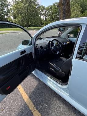 2010 Volkswagen New Beetle Final Edition