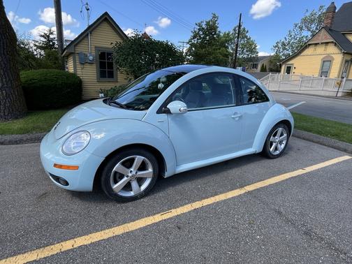 2010 Volkswagen New Beetle Final Edition