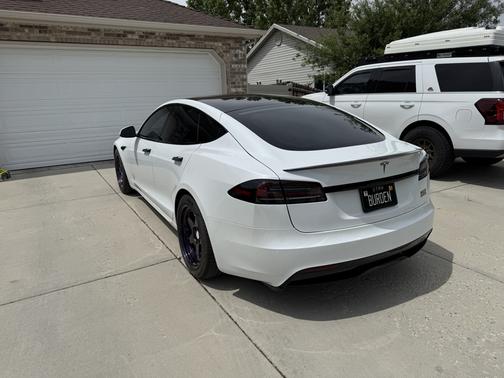 White 2022 Tesla Model S Plaid