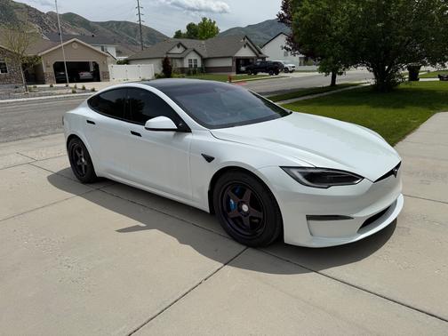 White 2022 Tesla Model S Plaid