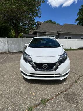 White 2018 Nissan Versa Note SV