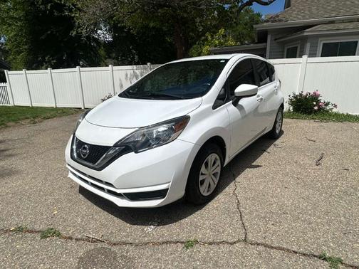 White 2018 Nissan Versa Note SV