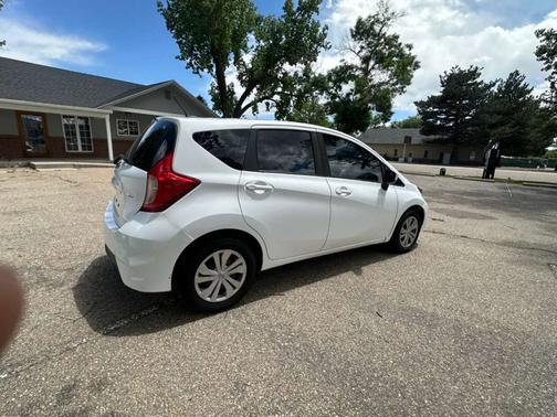 White 2018 Nissan Versa Note SV