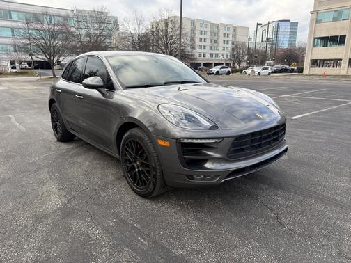 2017 Porsche Macan Macan GTS