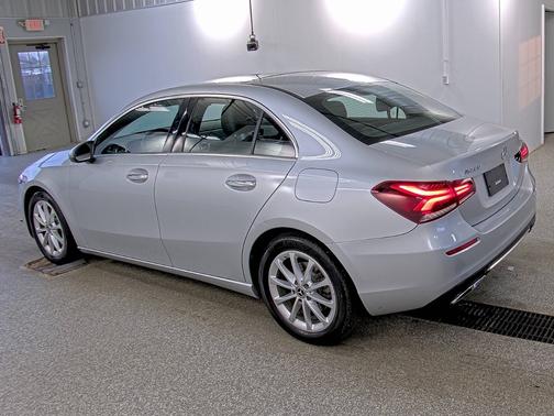 2021 Mercedes-Benz A-Class A 220