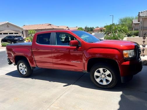 Red 2016 GMC Canyon SLE