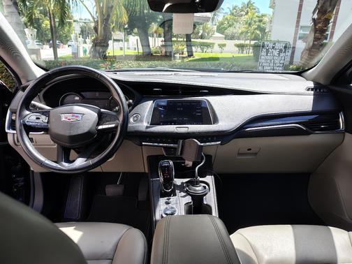 Black 2023 Cadillac XT4 Premium Luxury