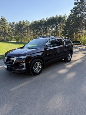 Purple 2022 Chevrolet Traverse LT Cloth